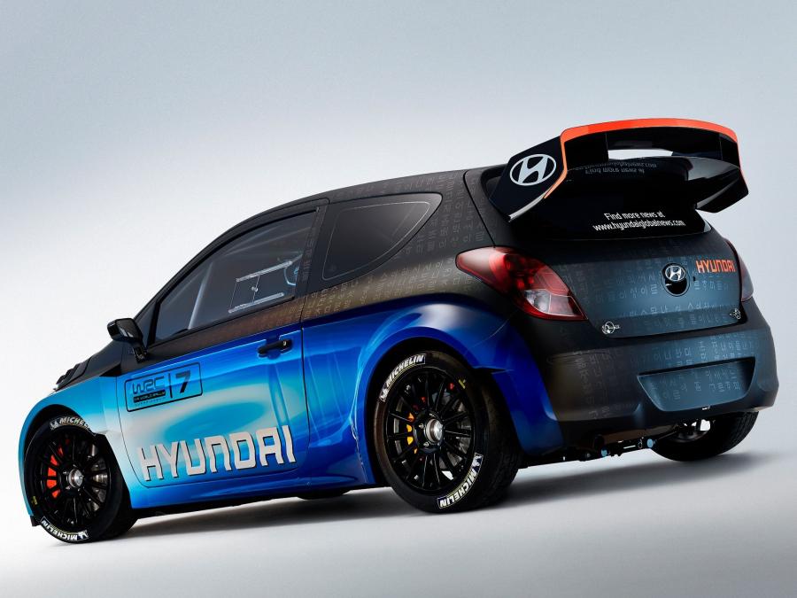  Hyundai i20 WRC Show Car 2013 года  (фото 7 из 8)
